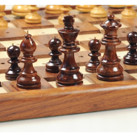 Jeu d'échecs pour personnes malvoyantes